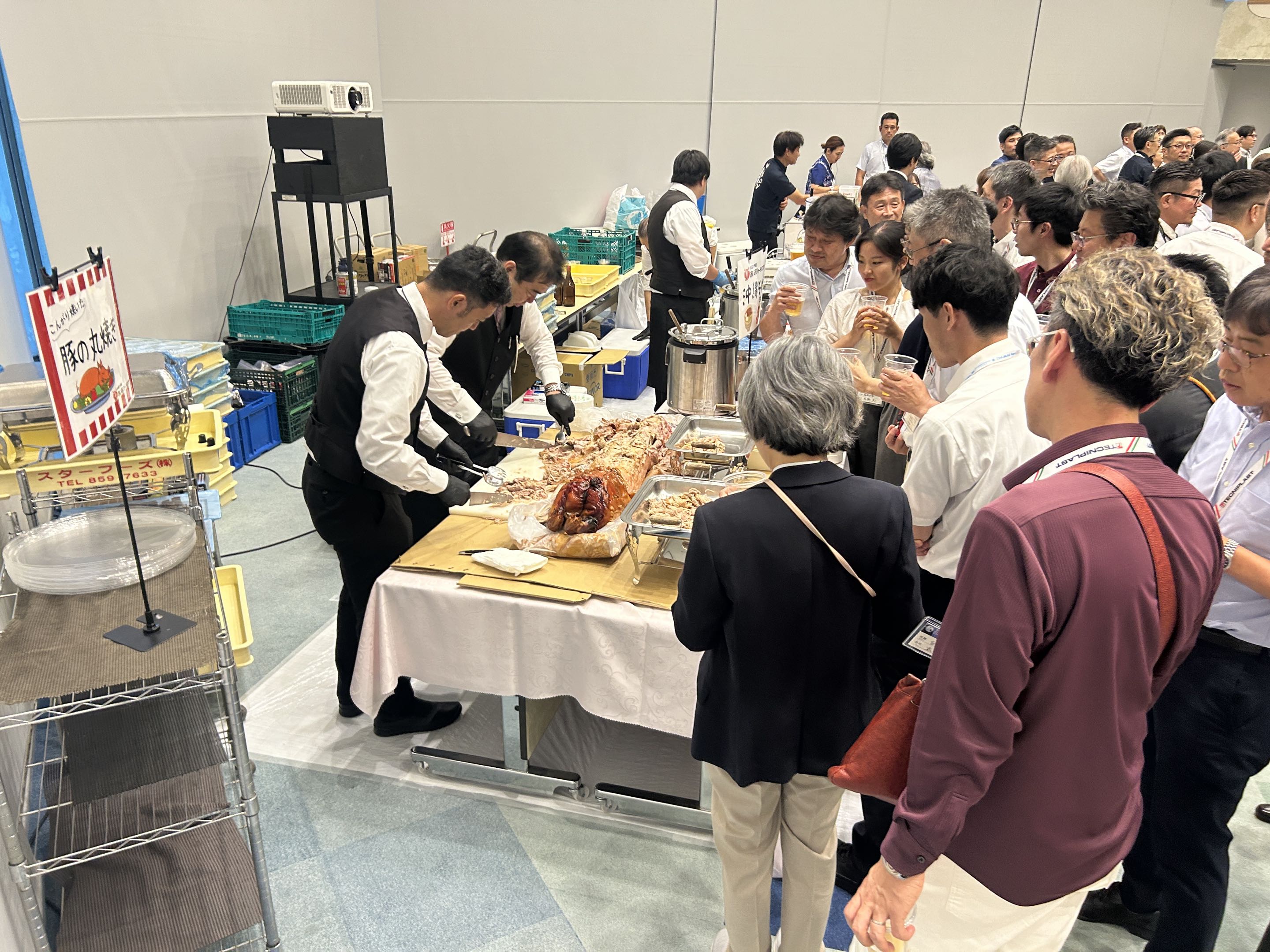 400名様規模の大型レセプション！学術大会懇親会のケータリング事例